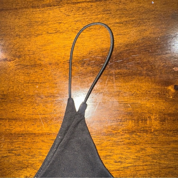 Gaze Womens Bodysuit Size M Black V-Neck Thin Strap Sleeveless Stretch - Picture 3 of 9